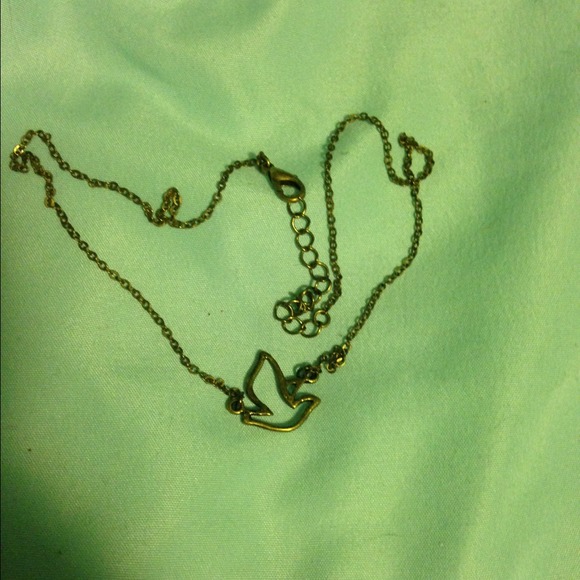 Small bird necklace