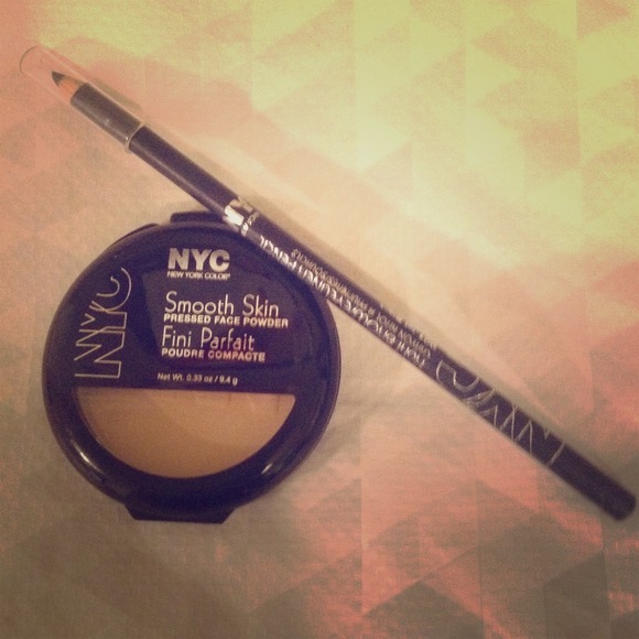Combo DEAL! 💁💖 NYC Pressed Powder + NYC Eyeliner