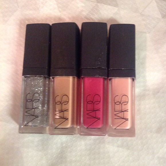 ❌SOLD❌ NARS lip gloss 💖💋 - Picture 1 of 4