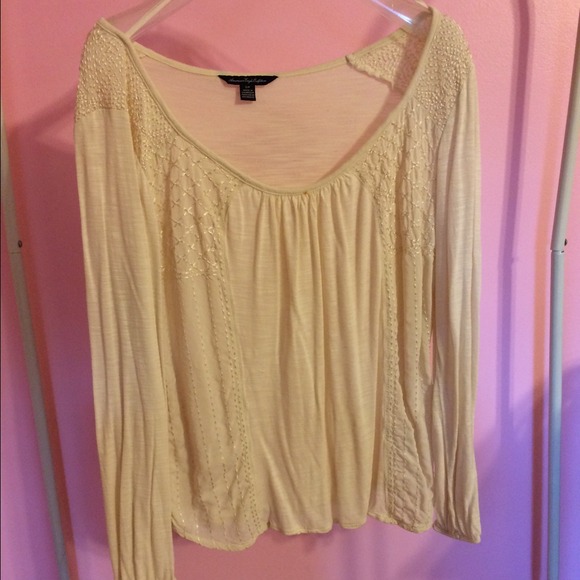 American eagle long sleeved shirt