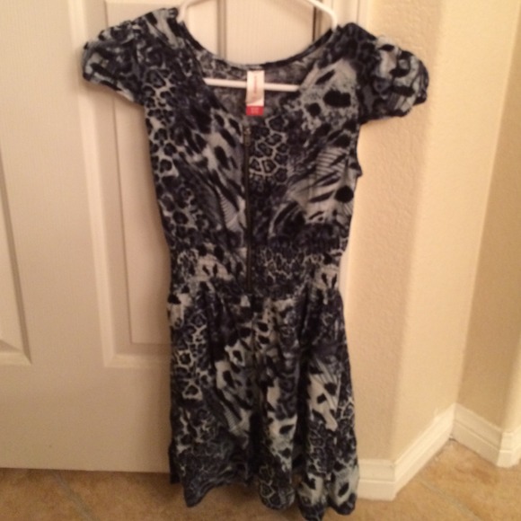 Super cute cheetah print dress