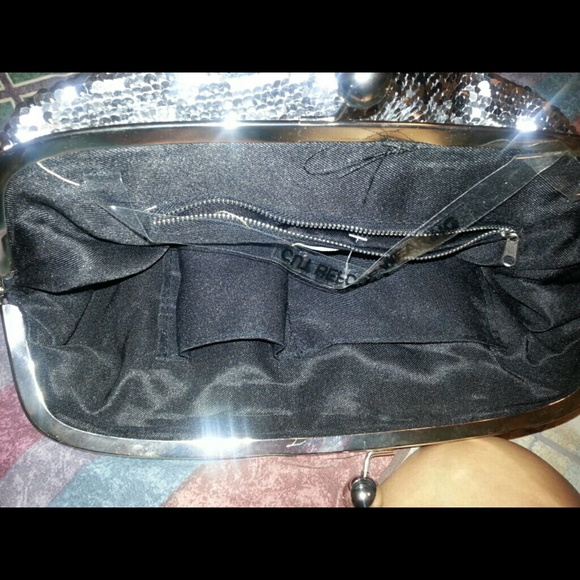 Clutch bag - Picture 3 of 3