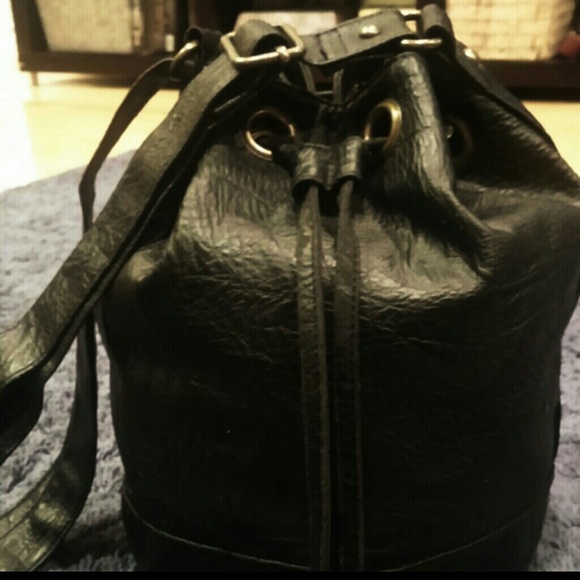 Frenchi Handbags - Frenchi black leather bucket bag