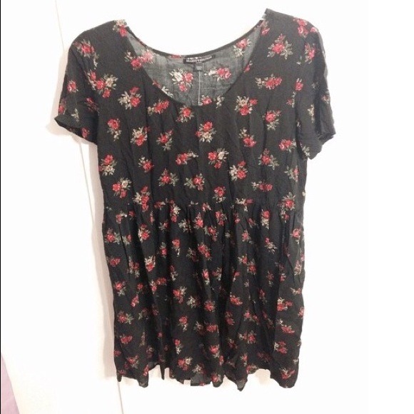 BNWT brandy melville floral nicolette