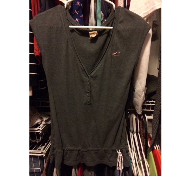 Hollister v-neck top