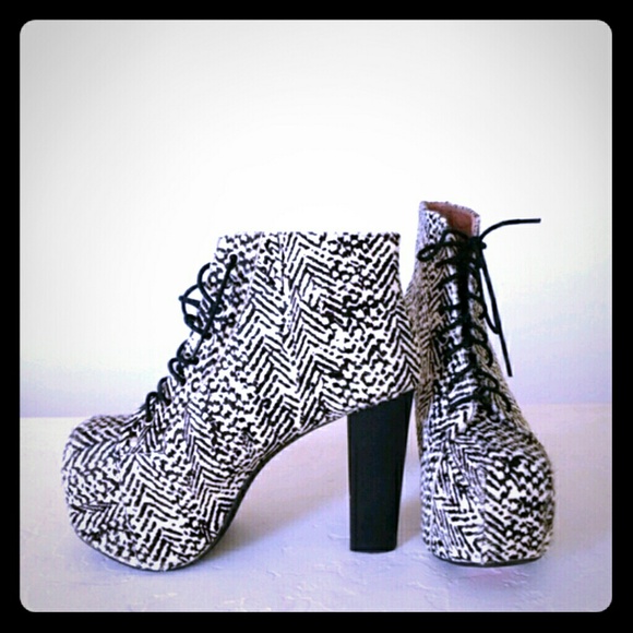 REDUCED FOR PP Bnwot Zebra Jeffrey Campbell litas
