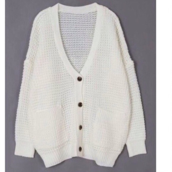 QUICKSALE! WAFFLE CARDI ✨