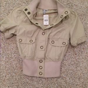 Maxi Crop Jacket (M) Runs Small.... Super Cute!
