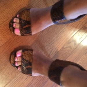 HOLD for mrsjacobs Steve Madden Luxe Heels