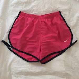 🌺Pink Nike Shorts🌺