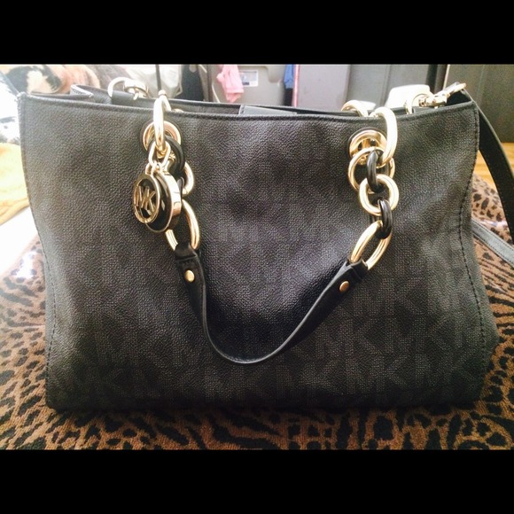 Black Michael Kors purse