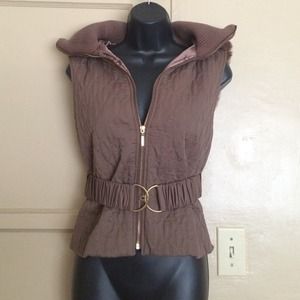 2b/bebe ~ Brown hooded vest ~ Size L