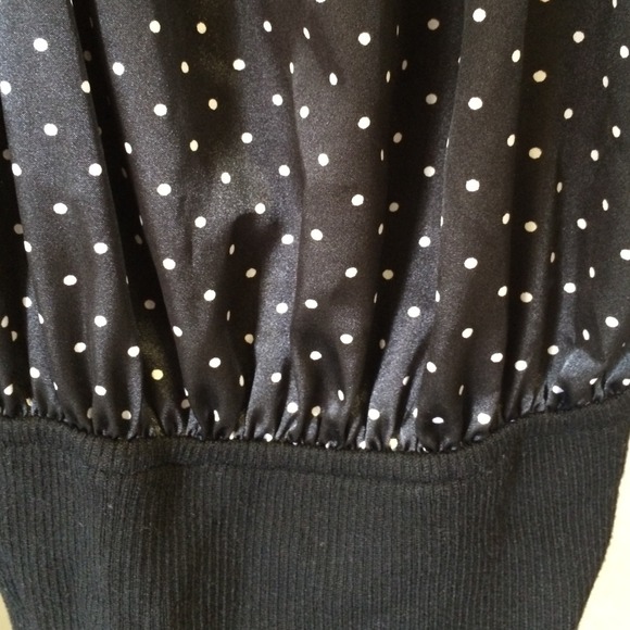 Guess polka dot top - Picture 3 of 3