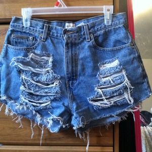 Calvin Klein Highwaist  distressed jean shorts