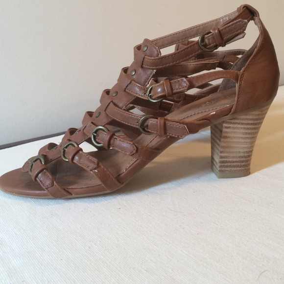 RESERVE Tan gladiator short heel sandals