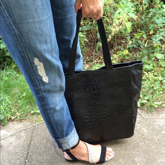 Croc embosed leather tote - Picture 2 of 3
