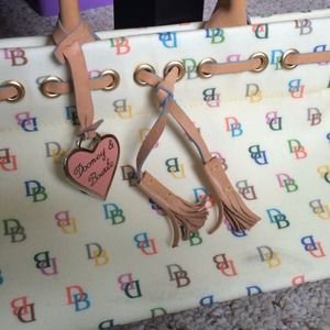 Dooney & Bourke purse