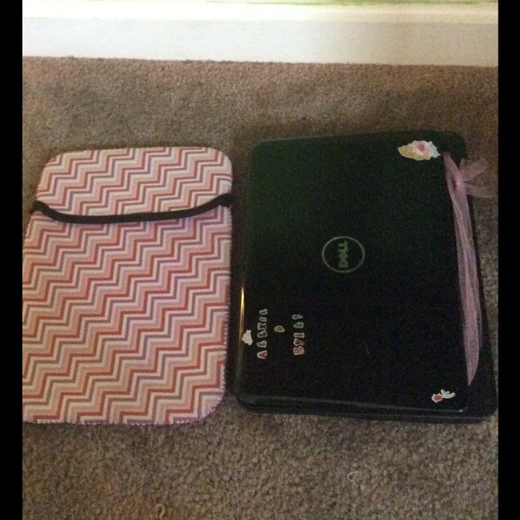 Dell black mini laptop bundle with case