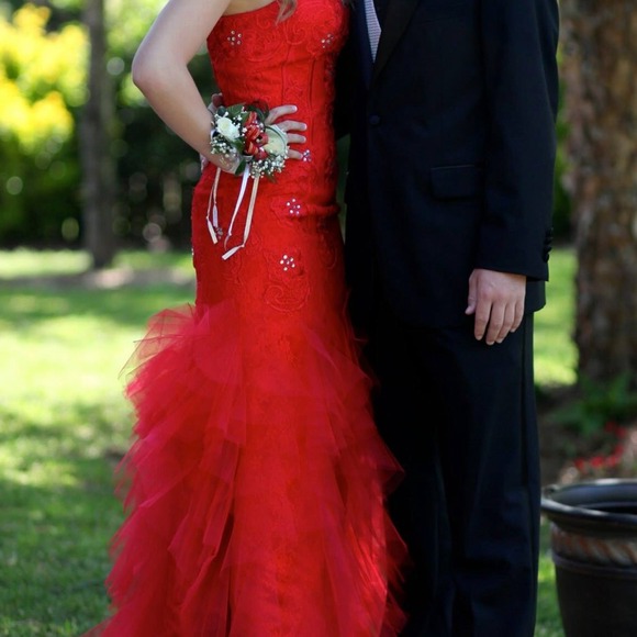 Prom/pageant dress - Picture 2 of 4