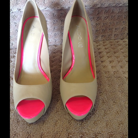 Aldo high heel peep toe