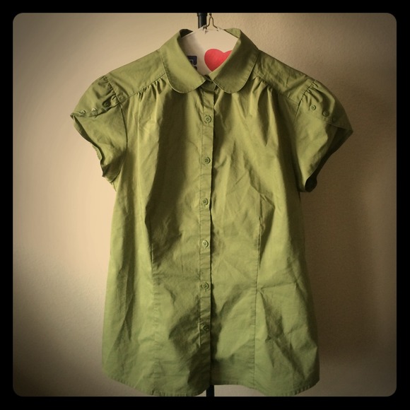Short sleeve button down blouse