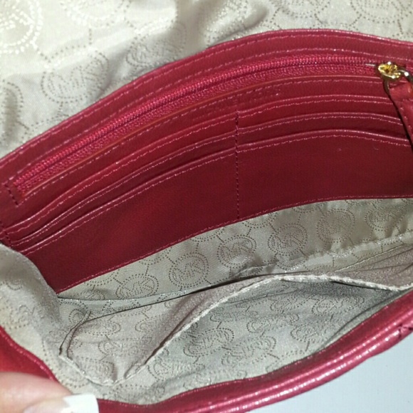 REDUCED ****Michael Kors hand bag - Picture 3 of 4