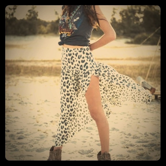 Spell Dresses & Skirts - BRAND NEW- Spell / Free People Leopard Split Skirt