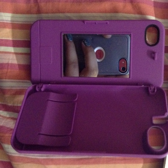 Run iPhone 4 wallet case with mirror - Picture 3 of 4