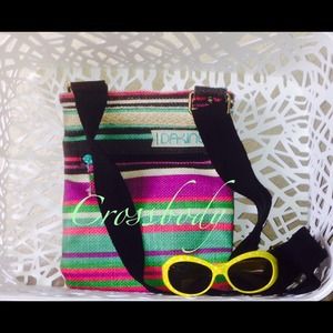 NWOT Dakine crossbody bag
