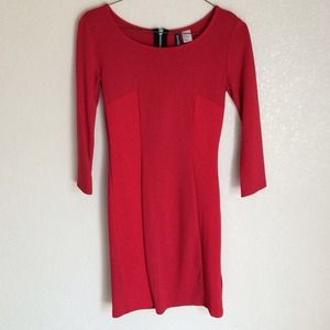 Red bodycon dress