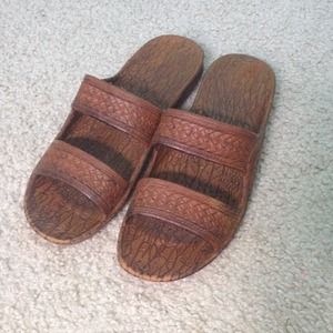 Size 9 "Jesus sandals"🙏