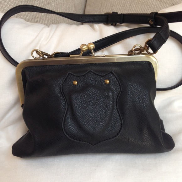 TOKYObay Black Cross Body Handbag