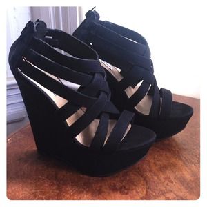 Scrappy platform wedges