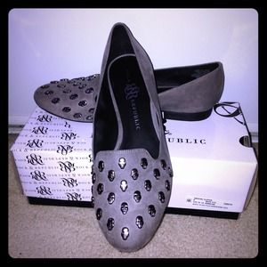New In Box Rock & Republic flats