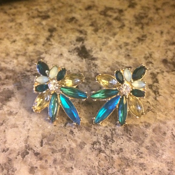 Emerald Stud Earrings