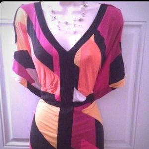 Women's XL Peep Shoulder Top