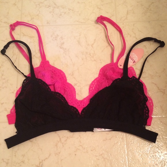 Other - ❌Sold❌ Black &Hot pink lace bralette