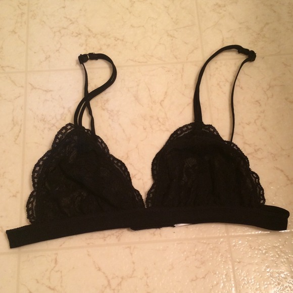 ❌Sold❌ Black &Hot pink lace bralette - Picture 2 of 3