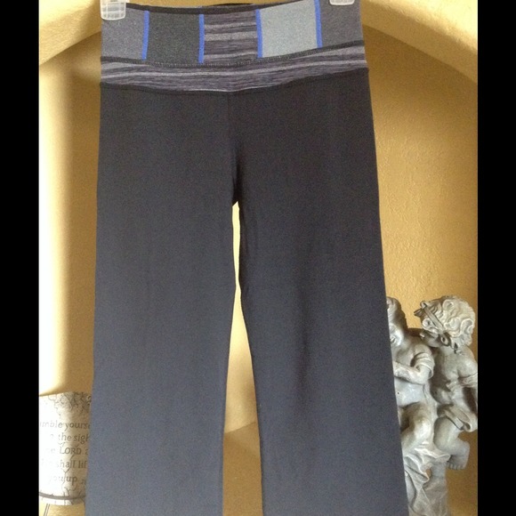 Lululemon Athletica Crops/Capri