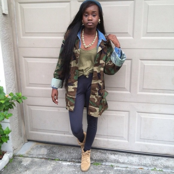 🌸 TRADED- Army jacket - Picture 1 of 4