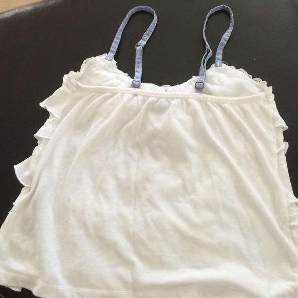 A top with ruffles ( Abercrombie Kids Large) - Picture 4 of 4