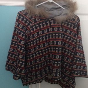 tribal top w/ fluffy hoodie