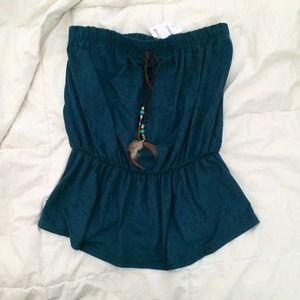 ❌❌❌SOLD❌❌❌Staples soft velvet top