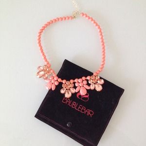 BaubleBar Coral Collar