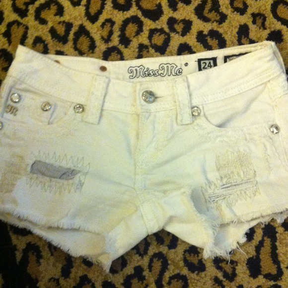 Miss Me Denim - White miss me shorts