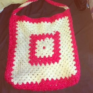 Crochet bags size and colors of choice