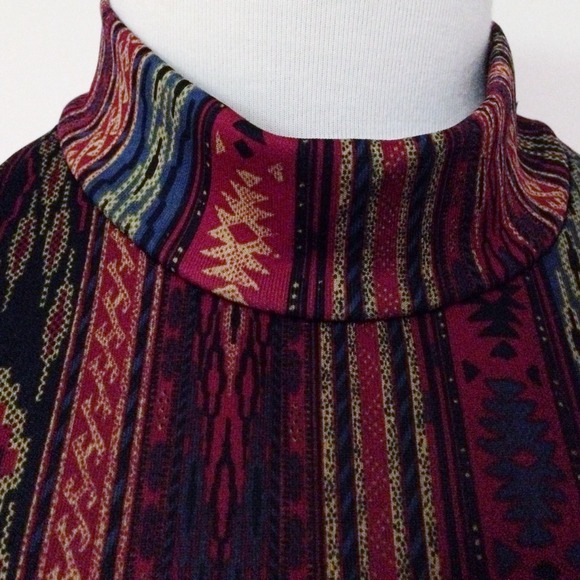 Retro Aztec turtleneck bodycon dress - Picture 3 of 4
