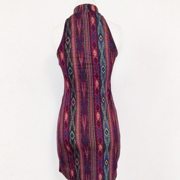 Retro Aztec turtleneck bodycon dress - Picture 4 of 4