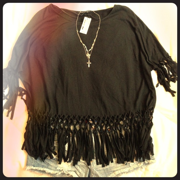 *BUNDLED* Boxy Fringe Top