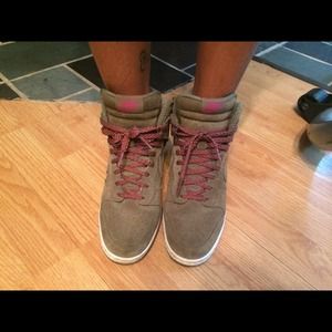 Nike Dunk sky high sneaker  LAST DAY AVAILABLE